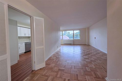 apt-1h-212-30 23rd 23rd Ave, Bayside, NY, 11360-1517 | Card Image