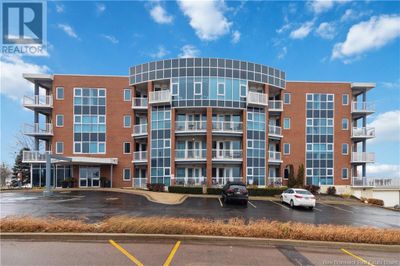 302 - 50 Assomption Blvd, Home with 2 bedrooms, 1 bathrooms and null parking in Moncton NB | Image 2