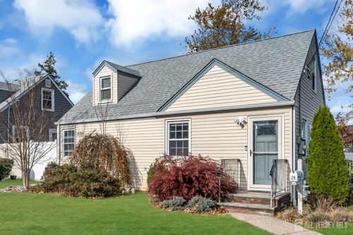 20 Burnet St, Avenel, NJ, 07001-1725 | Card Image