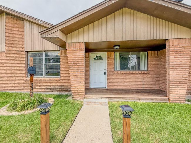 3321 Tanglebriar Dr, House other with 3 bedrooms, 2 bathrooms and 2 parking in Pasadena TX | Image 5