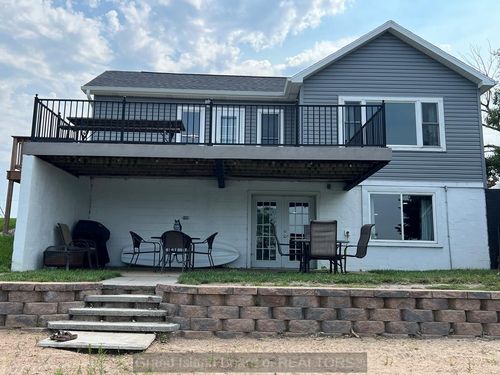 20 Summerhaven Lk, Kearney, NE, 68847-9422 | Card Image