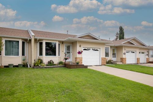 4730 49a Avenue, Lacombe, AB, T4L1N4 | Card Image