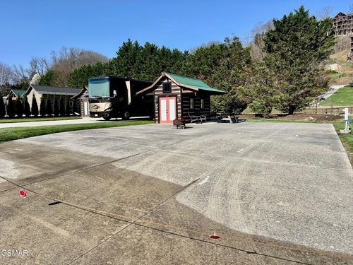 1919 Lizi Loop Way, Sevierville, TN, 37862 | Card Image