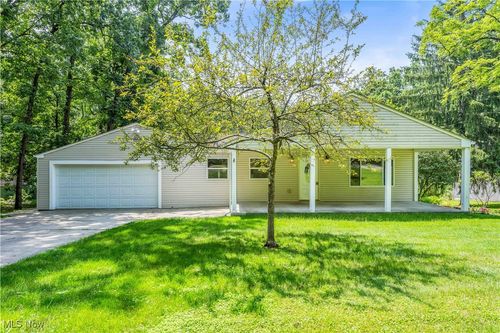166 W Barlow Rd, Hudson, OH, 44236-2078 | Card Image