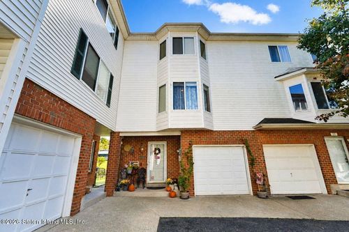 20 Bianca Ct, Staten Island, NY, 10312-6622 | Card Image