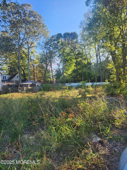 736 Elizabeth Ave, Toms River, NJ, 08753-7210 | Card Image