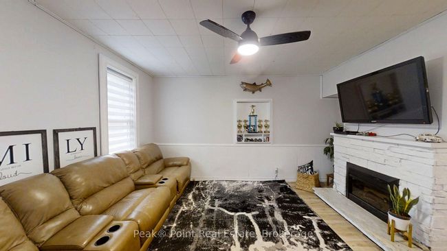 24 Queen St E, House other with 4 bedrooms, 2 bathrooms and 6 parking in Hepworth ON | Image 22