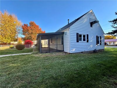 3307 Elm Street, House other with 3 bedrooms, 1 bathrooms and null parking in Parkersburg WV | Image 2