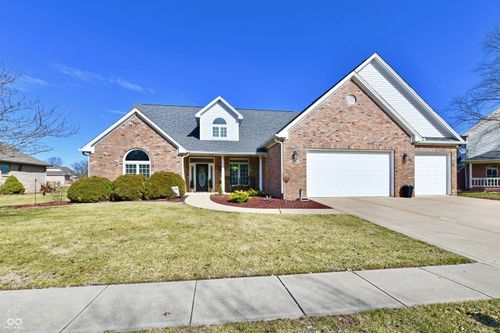 2080 Fairway Lakes Dr, Franklin, IN, 46131-8319 | Card Image