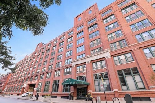 apt-214-411 W Ontario St, Chicago, IL, 60654-6943 | Card Image