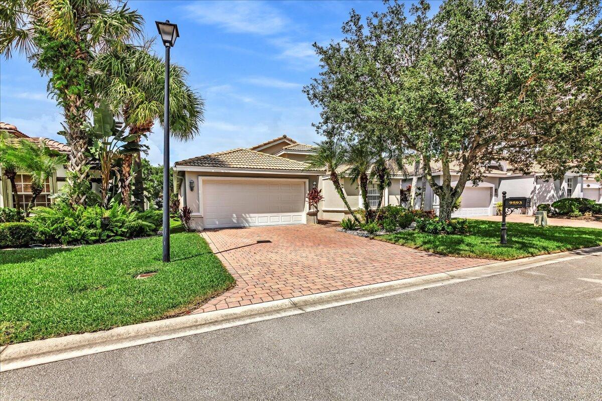 Positano Way, Lake Worth, FL 33467
