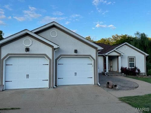 109 Locust Ct, Saint Robert, MO, 65584-8617 | Card Image