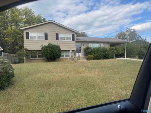 4605 Broadmeadow Lane Nw, Huntsville, AL, 35810 | Card Image