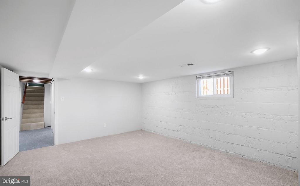 Residential Lease in RIVERDALE 5