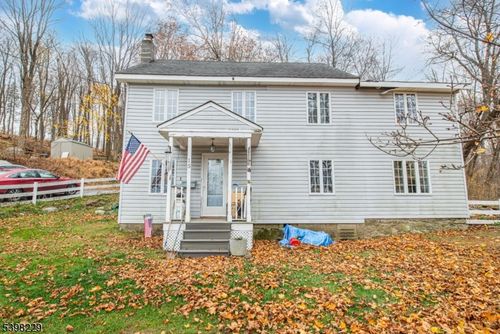 15 Cherry St, Newton, NJ, 07860-1310 | Card Image