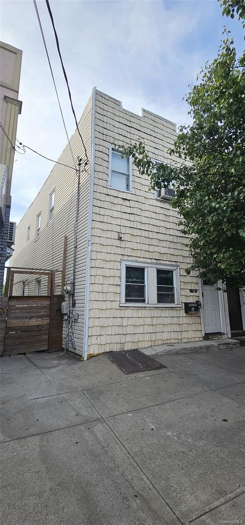 17221 Baisley Blvd, Jamaica, NY, 11434-2614 | Card Image