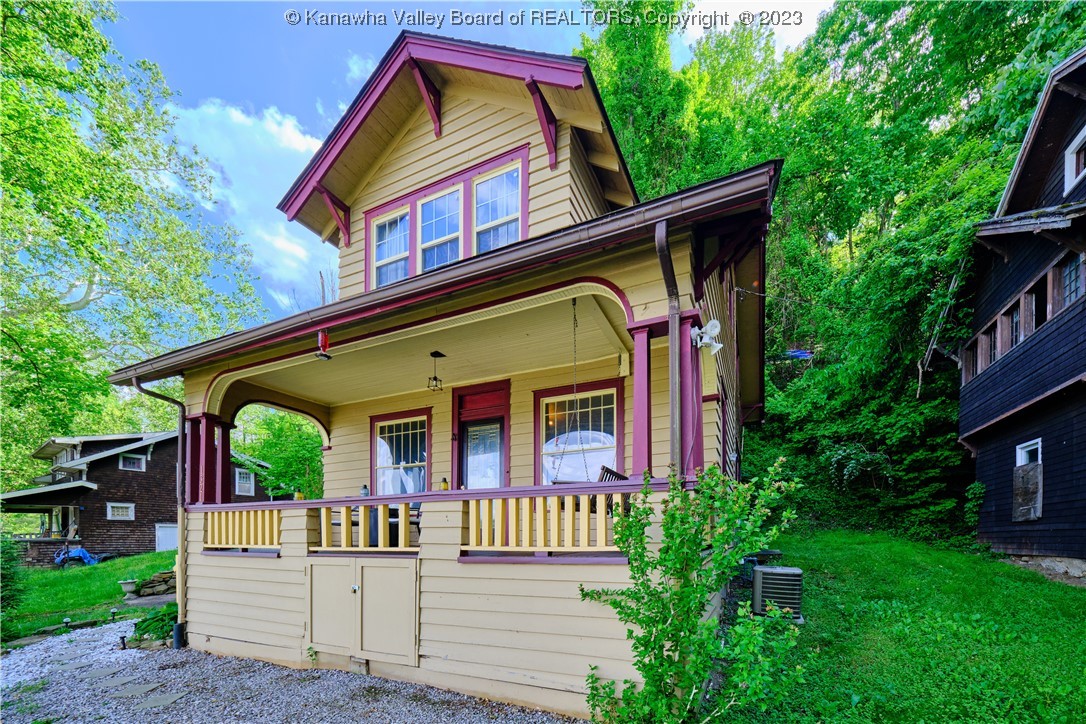 Maccorkle Ave, Charleston, WV 25314