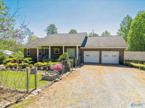 1062 Garrett St, Rainsville, AL, 35986-4708 | Card Image