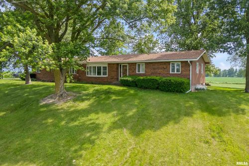7627 New Liberty Rd, Walcott, IA, 52773-9770 | Card Image