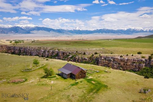 267 Hayfield Loop Trl, Ennis, MT, 59729-9177 | Card Image
