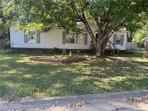 508 Braly St, Lincoln, AR, 72744-9481 | Card Image