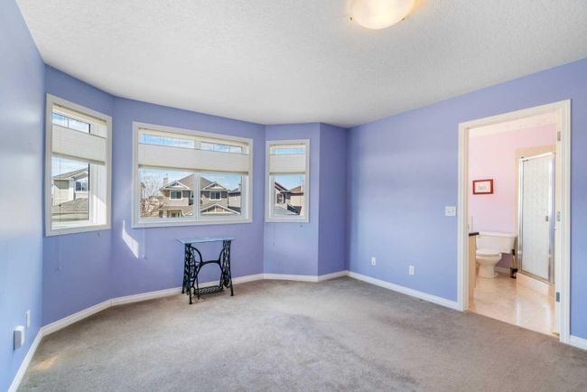21 Everhollow Rise Sw, Home with 4 bedrooms, 3 bathrooms and 2 parking in Calgary AB | Image 24