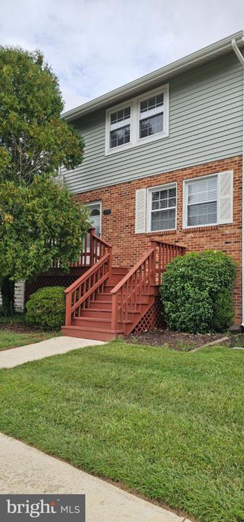 702-29595 Dutchmans Ln, EASTON, MD, 21601-8805 | Card Image