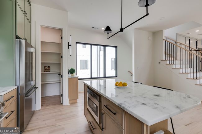 1954 8 Th St, Townhouse with 3 bedrooms, 4 bathrooms and 2 parking in Chamblee GA | Image 12