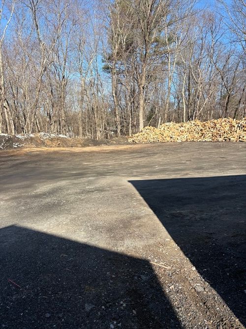 8 Elliott Rd, Westford, MA, 01886-4045 | Card Image