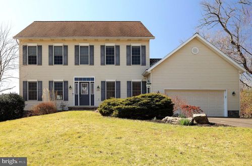 240 Sunday Dr, STATE COLLEGE, PA, 16801-2500 | Card Image