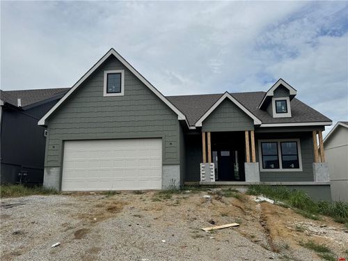 2148 Black Walnut Dr, Liberty, MO, 64068-7451 | Card Image