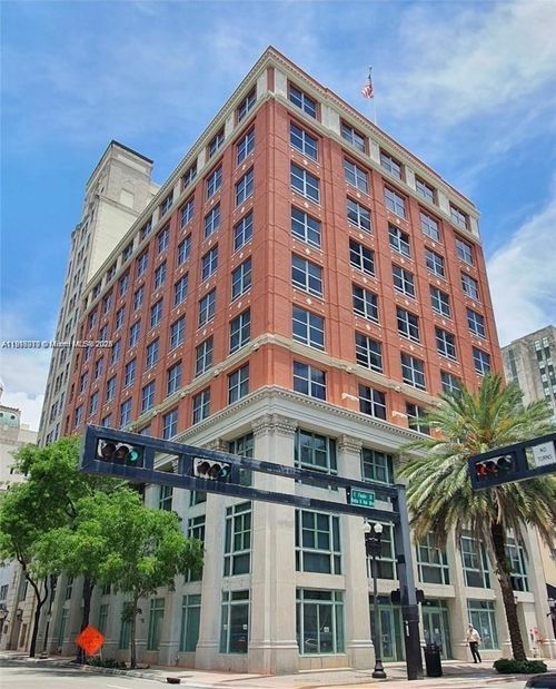 apt-507-111 E Flagler St, Miami, FL, 33131-1108 | Card Image