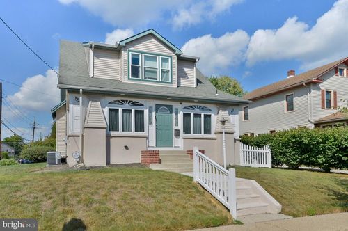 27 E Collingswood Ave, HADDON TOWNSHIP, NJ, 08107-1242 | Card Image