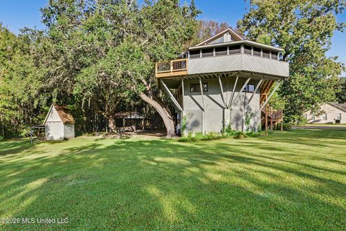 7417 Bluff Point Rd, Gautier, MS, 39553-2361 | Card Image