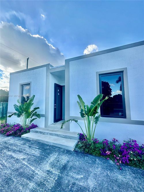 1230 Nw 5th Ct, Florida City, FL, 33034-2070 | Card Image