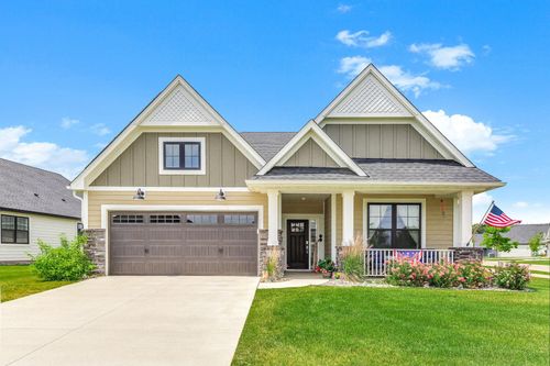 11402 Kings Ct N, Lake Elmo, MN, 55042-4535 | Card Image