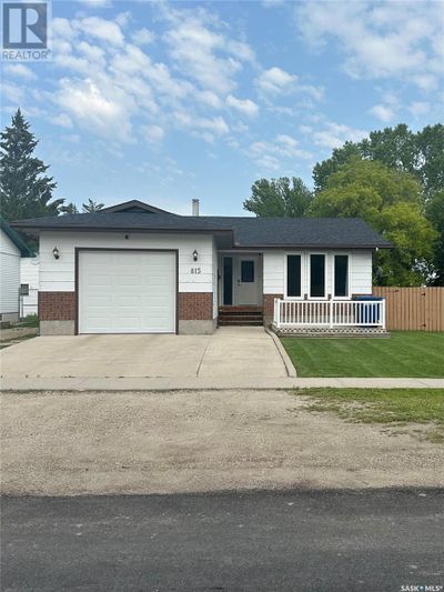 815 Elsinore St, House other with 2 bedrooms, 3 bathrooms and null parking in Whitewood SK | Image 1