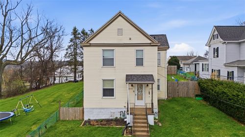 32 Shannon Ave, Washington, PA, 15301-3477 | Card Image