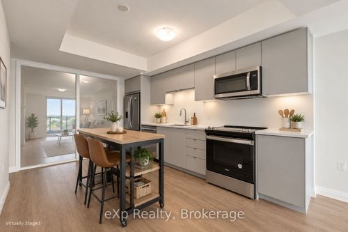 606-93 Arthur St S, Guelph, ON, N1E0T3 | Card Image