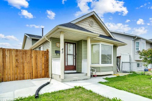 43 Falshire Close Ne, Calgary, AB, T3J3A2 | Card Image