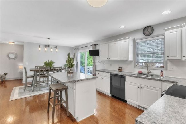 325 Regency Cir, House other with 5 bedrooms, 4 bathrooms and null parking in Anderson SC | Image 11