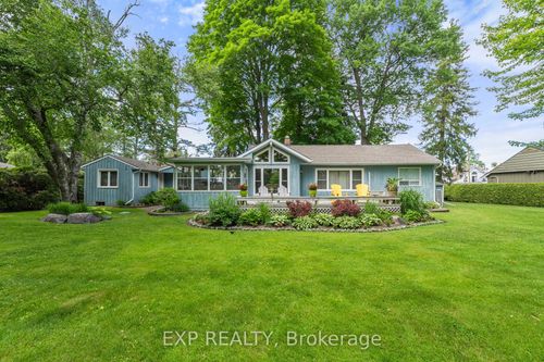 101 Hedge Rd, Sutton West, ON, L0E1R0 | Card Image