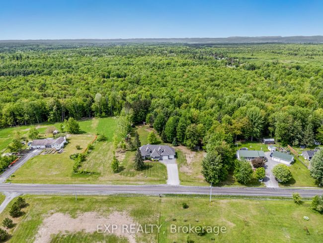 3057 Henrie Rd, House other with 3 bedrooms, 4 bathrooms and 8 parking in Saint-Pascal-Baylon ON | Image 46