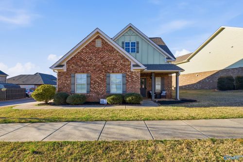 7603 Ashor Dr Nw, Huntsville, AL, 35806-1336 | Card Image