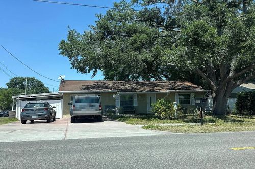 38621 North Ave, Zephyrhills, FL, 33542-2620 | Card Image