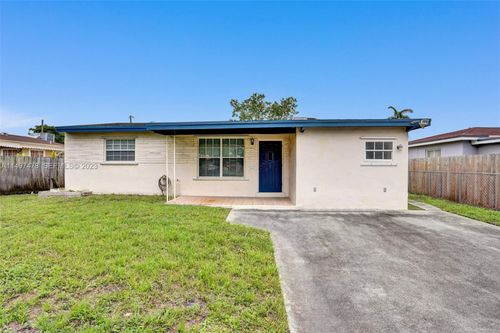 210 N 72nd Ave, Hollywood, FL, 33024-7304 | Card Image