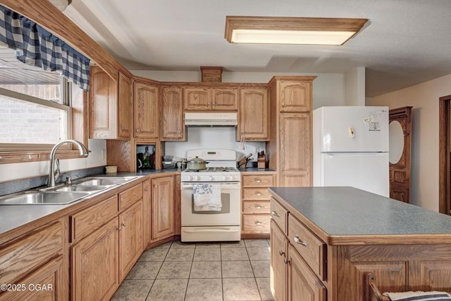 2369 Route C, House other with 2 bedrooms, 3 bathrooms and null parking in Goodman MO | Image 19