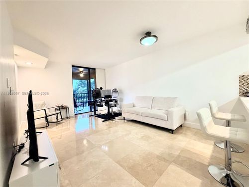 apt-207-15405 Miami Lakeway N, Miami Lakes, FL, 33014-5521 | Card Image