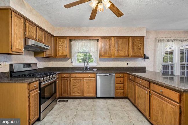 221 Ambleside Dr, House other with 4 bedrooms, 3 bathrooms and null parking in SEVERNA PARK MD | Image 12
