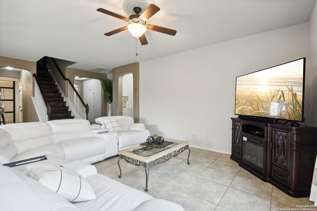 112 Vista Del Rey, House other with 3 bedrooms, 2 bathrooms and null parking in Cibolo TX | Image 15